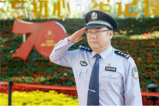 张国庆 市公安局公交总队西站治安派出所