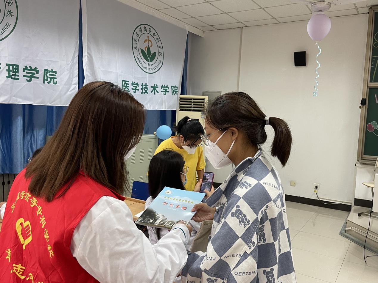 b775aeec4f674bd87712752359ba1c5