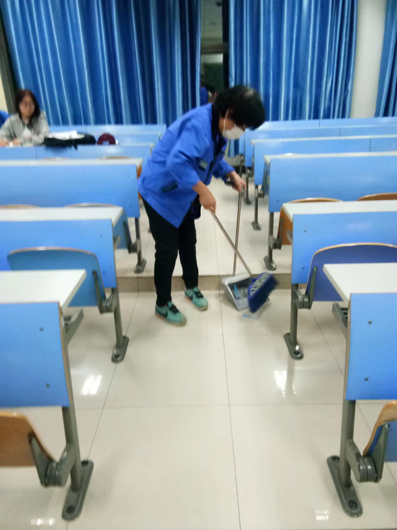 fe53f9ff67145f4d8c1a528460dd434